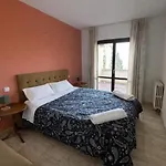 Amplio Y Comodo A 15 Minutos Del Centro Con Piscina Y Pistas De Tenis 別荘