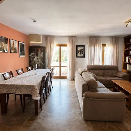 Amplio Y Cómodo A 15 Minutos Del Centro Con Piscina Y Pistas De Tenis Casa de Férias Saragoça