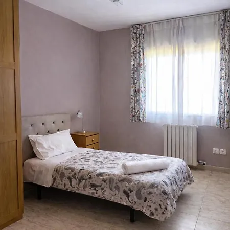 Amplio Y Comodo A 15 Minutos Del Centro Con Piscina Y Pistas De Tenis 사라고사