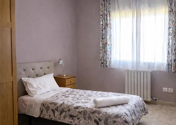 Amplio Y Cómodo A 15 Minutos Del Centro Con Piscina Y Pistas De Tenis Saragoça