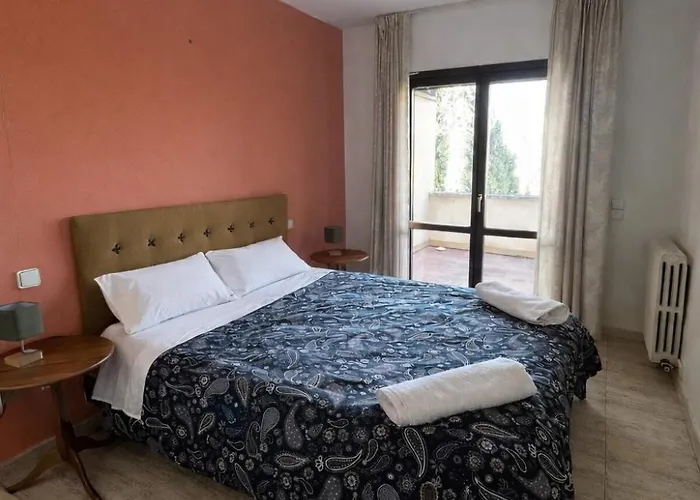 Amplio Y Cómodo A 15 Minutos Del Centro Con Piscina Y Pistas De Tenis Casa de Férias